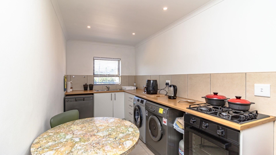 2 Bedroom Property for Sale in De Kelders Western Cape